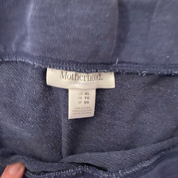 Maternity Skirt- Jogging pant material - Picture 3 of 3